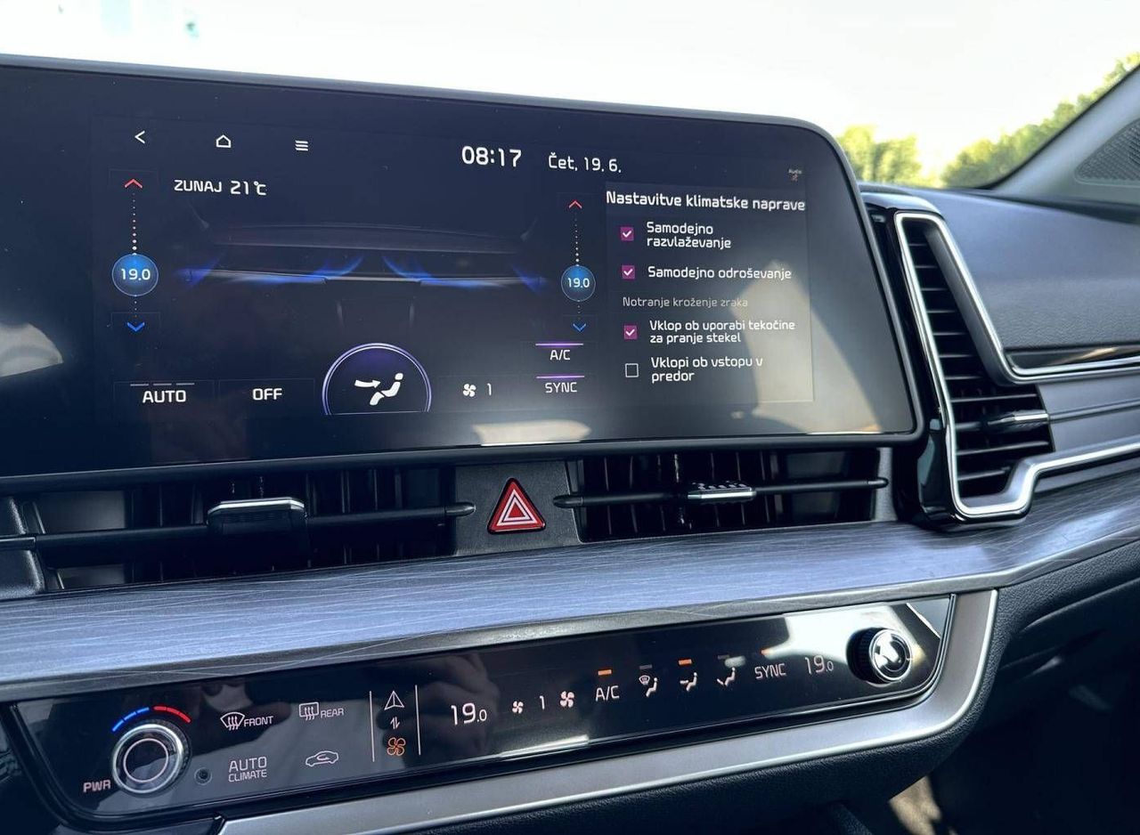 Zunanja slika - KIA Sportage - 1.6 T-GDi LX Fresh.ISG 7 DCT - 18