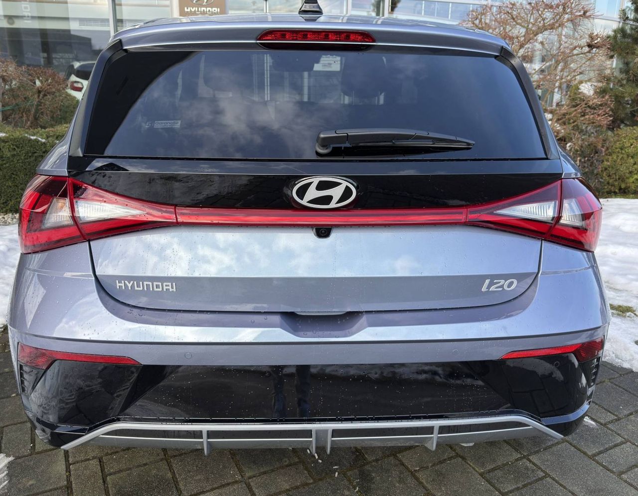 Zunanja slika - Hyundai i20 - 1.0 T-GDI 100 STYLE  BLACK PACK. WINTER. RADAR. - 3