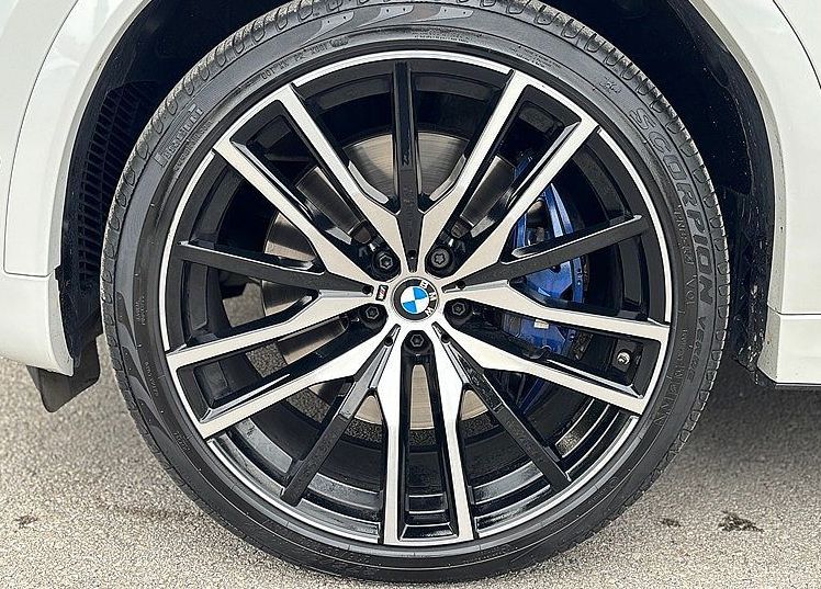 Zunanja slika - BMW X6 - serija : xDrive30d - LASER - ZRAČNO - 360KAMERE - NAVI - 7