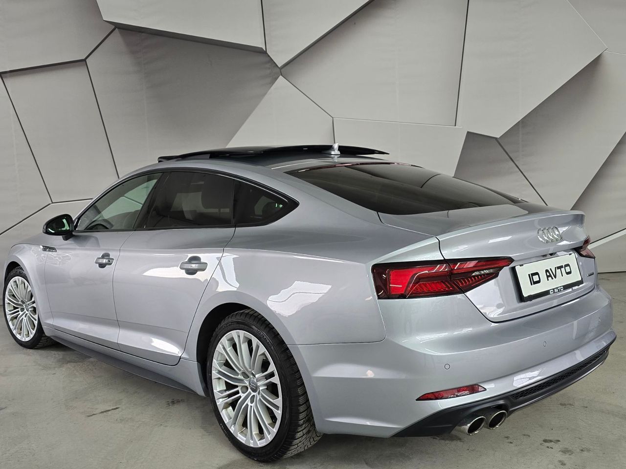 Zunanja slika - Audi A5 - Sportback 2,0 TDI Sport S tronic - 4