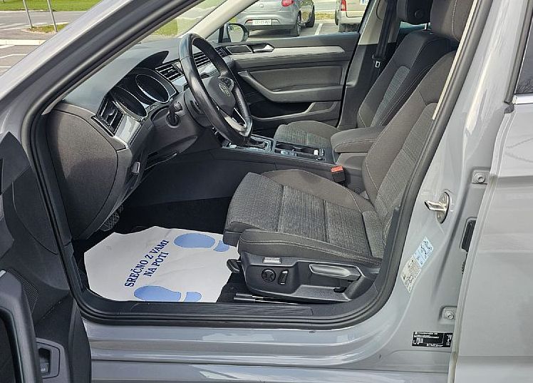 Zunanja slika - VW Passat - Variant 2.0 TDI 150 Sportline DSG|fuLED|ACC|2xPDC|NAVI|ASS - 8