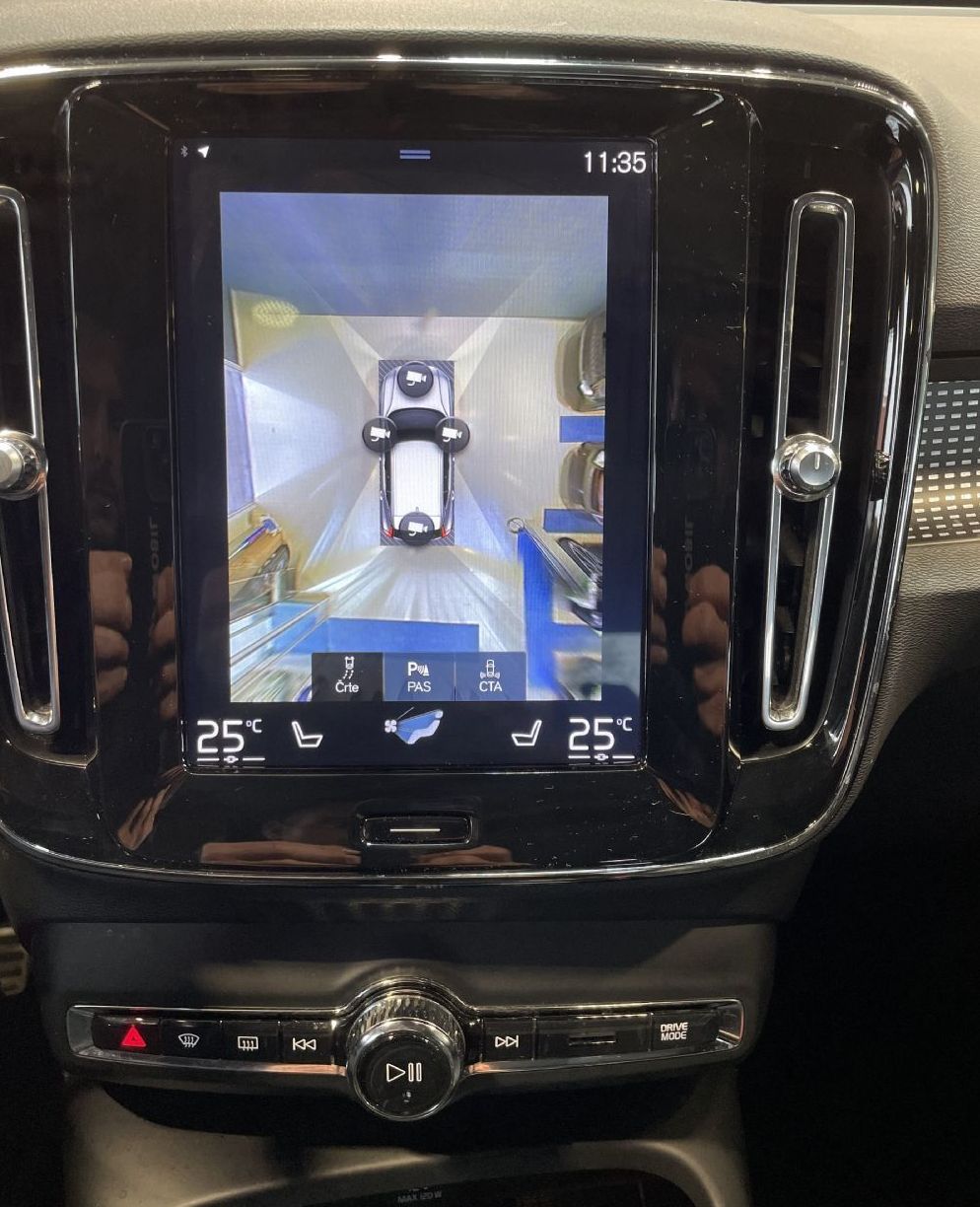 Zunanja slika - Volvo XC40 - D4-AWD-R-DESIGN-PANO-NAVI-ACC-MEMORY-HARMAN-360KAM - 15