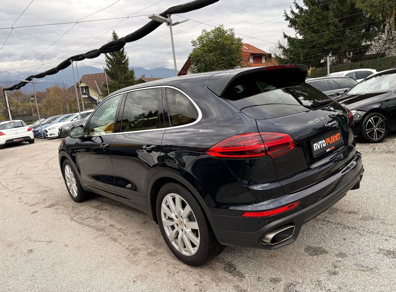 Zunanja slika - Porsche Cayenne - DIESEL 3.0 V6 SLO.VOZILO 1.LASTNICA LED ŠIBEDAH - 3