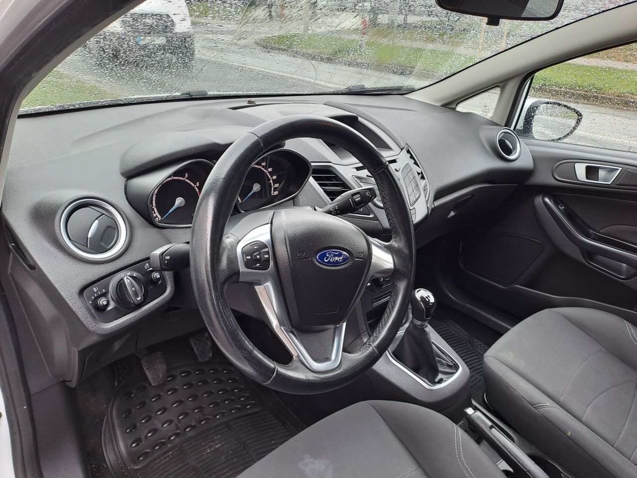 Zunanja slika - Ford Fiesta - 1,25 Trend - 8