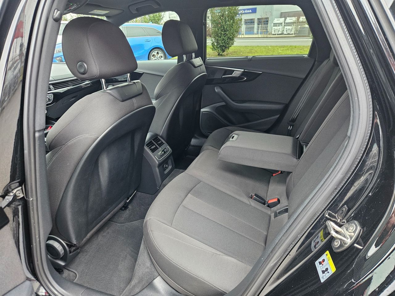 Zunanja slika - Audi A4 - Avant 40 TDI S tronic Sline - 7