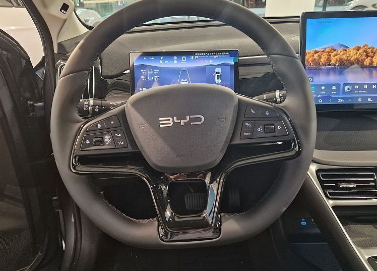 Zunanja slika - BYD Sealion 5 - DM-i DESIGN PHEV - skupni doseg 1016 km - 10