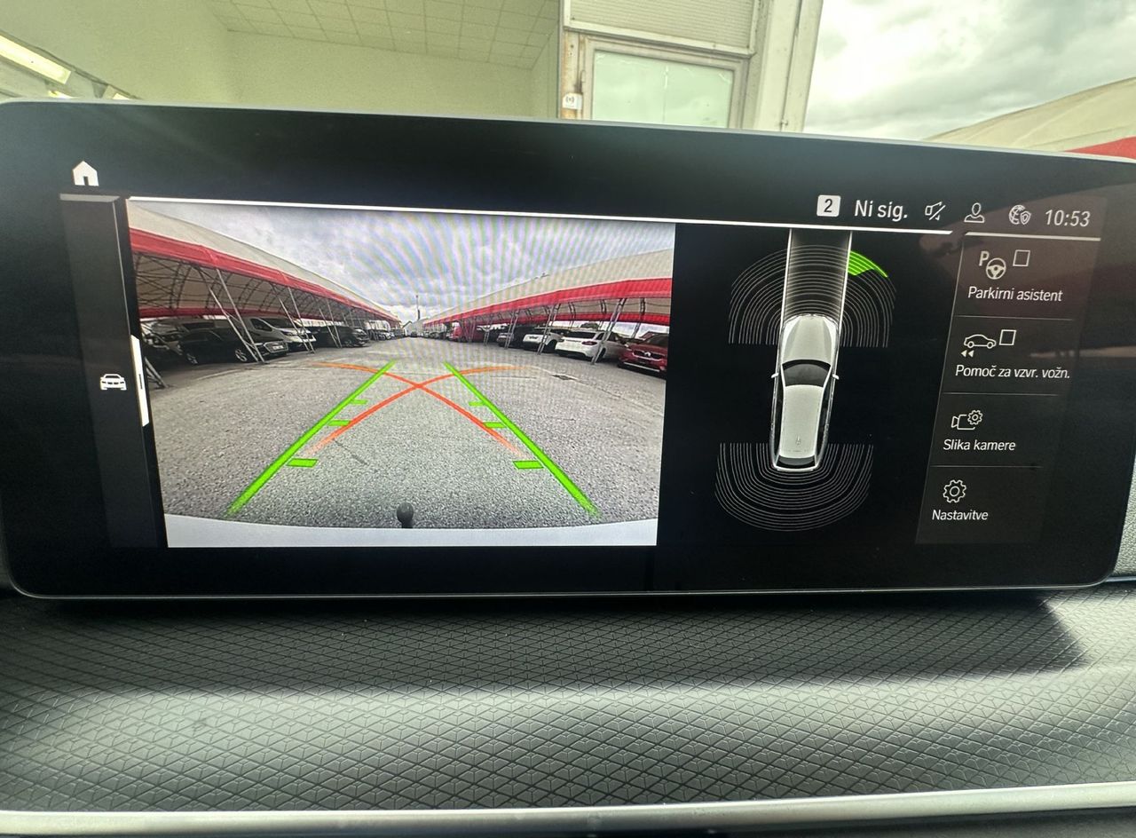 Zunanja slika - BMW Serija 5 - Touring: 530e  Avt.M Sport.4X4.NEMŠKI+4ALU.KAMERA.LED.AC - 11