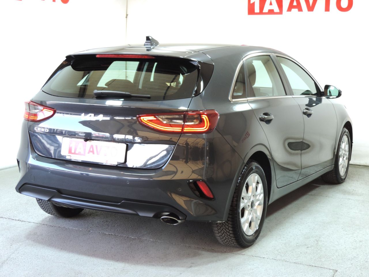 Zunanja slika - KIA Ceed - 1,6 CRDi MHEV  DCT - 5