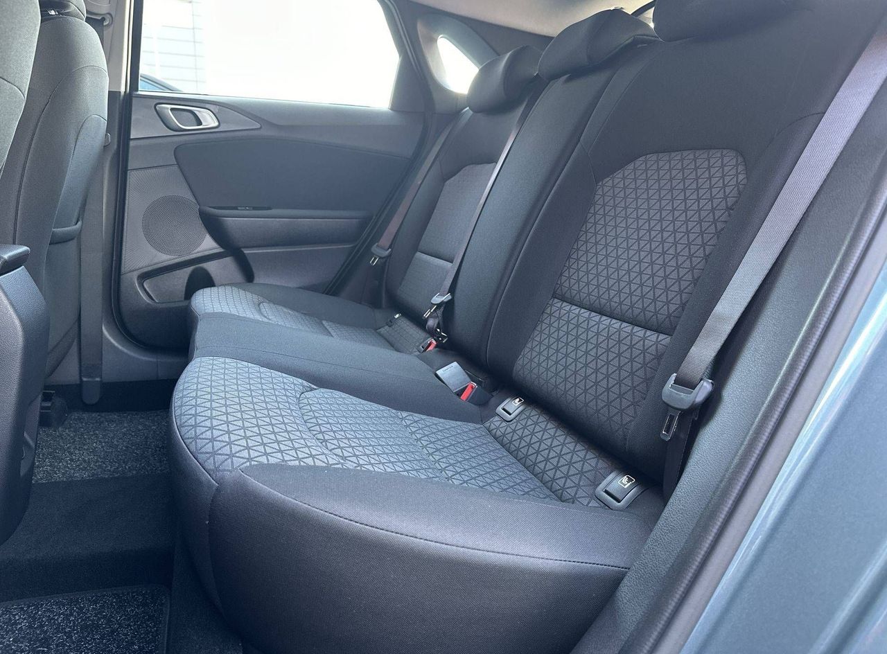 Zunanja slika - KIA Ceed - 1.0 T-GDi EX Champion + ISG. M T - 9