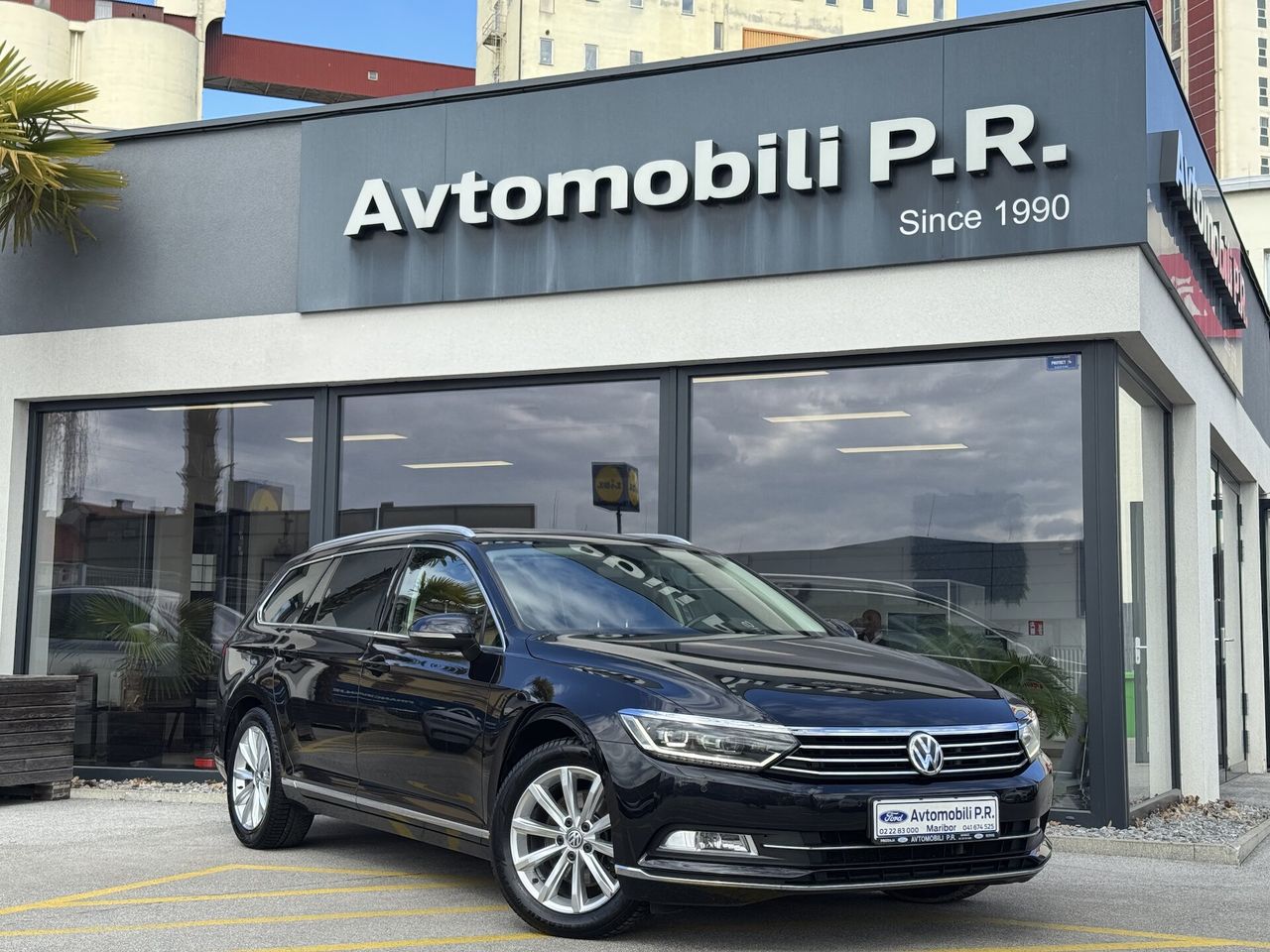 Zunanja slika - VW Passat Variant - 2.0 TDI BMT HIGHLINE 150KM PANORAMA VL.KLJUKA ACC - 3