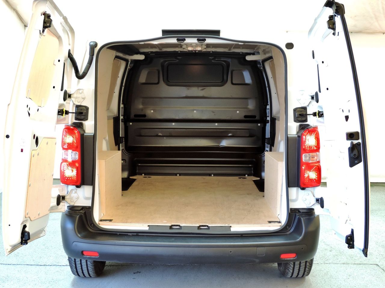 Zunanja slika - Citroën Jumpy - 1.5 HDi - 18