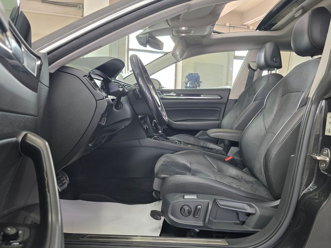 Zunanja slika - VW Arteon - 2,0 TDI BMT R-Line DSG - 9