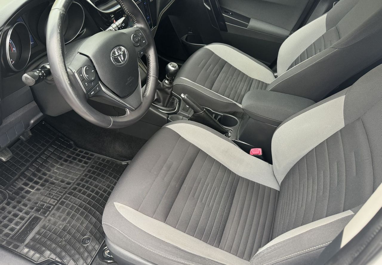 Zunanja slika - Toyota Auris - SLO-SPORT-KAMERA-TEMPOMAT-2xKLIMA-12 MESEČNO JAM. - 8