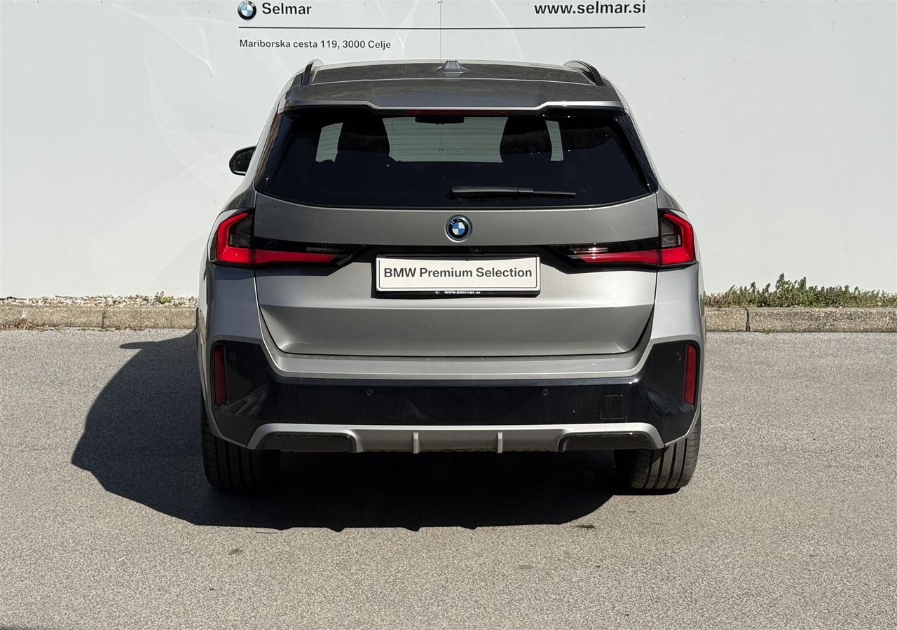 Zunanja slika - BMW X1 - xDrive30e - 2