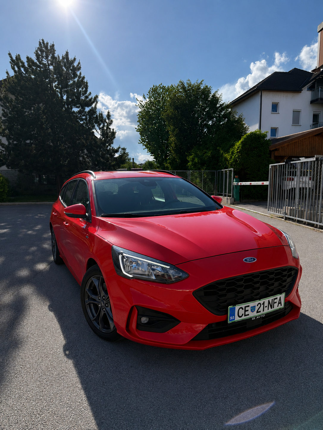 Zunanja slika - Ford Focus - Ford  Karavan 1.5 EcoBlue ST-Line Avt. - 2