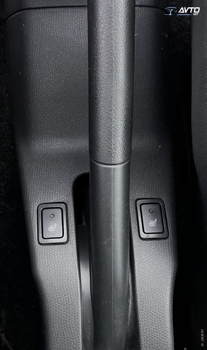 Zunanja slika - Suzuki Swift - 1.3 DELUXE DIG.KLIMA PERLA BELA SLOVENSKI ALU15 - 9