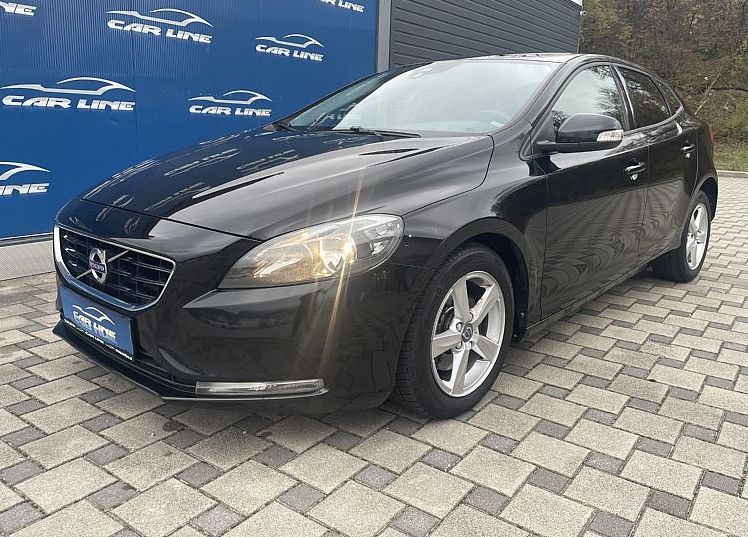 Zunanja slika - Volvo V40 - D3 2.0 120hp.Odličen - 1