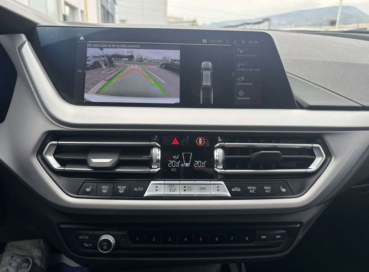 Zunanja slika - BMW Serija 1 - : 118d aut. Sport SLO-1.LAST.-LED... - 17