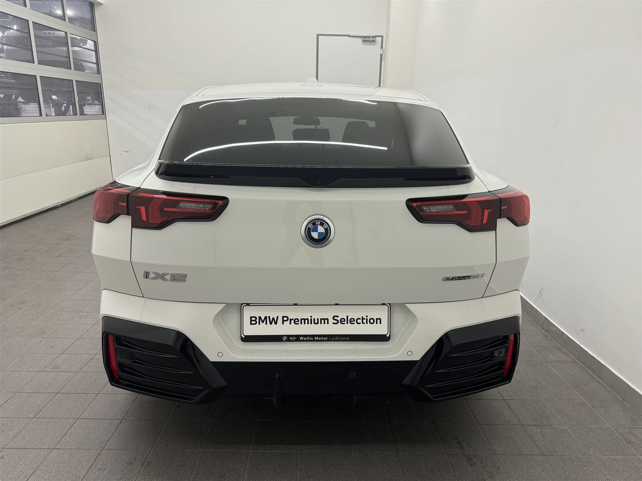 Zunanja slika - BMW iX - 2 eDrive20 - 9