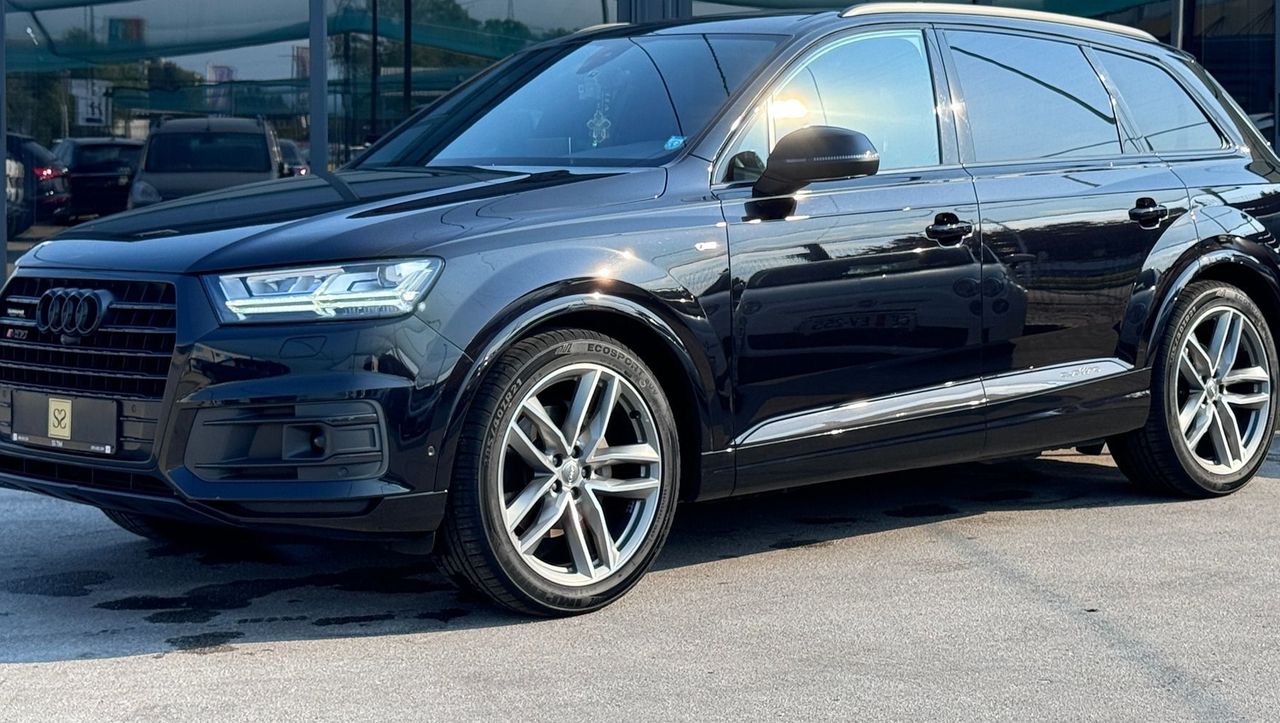 Zunanja slika - Audi Q7 - 3.0TDI Q Blackline Sline Panorama 360 MatLED ACC - 4