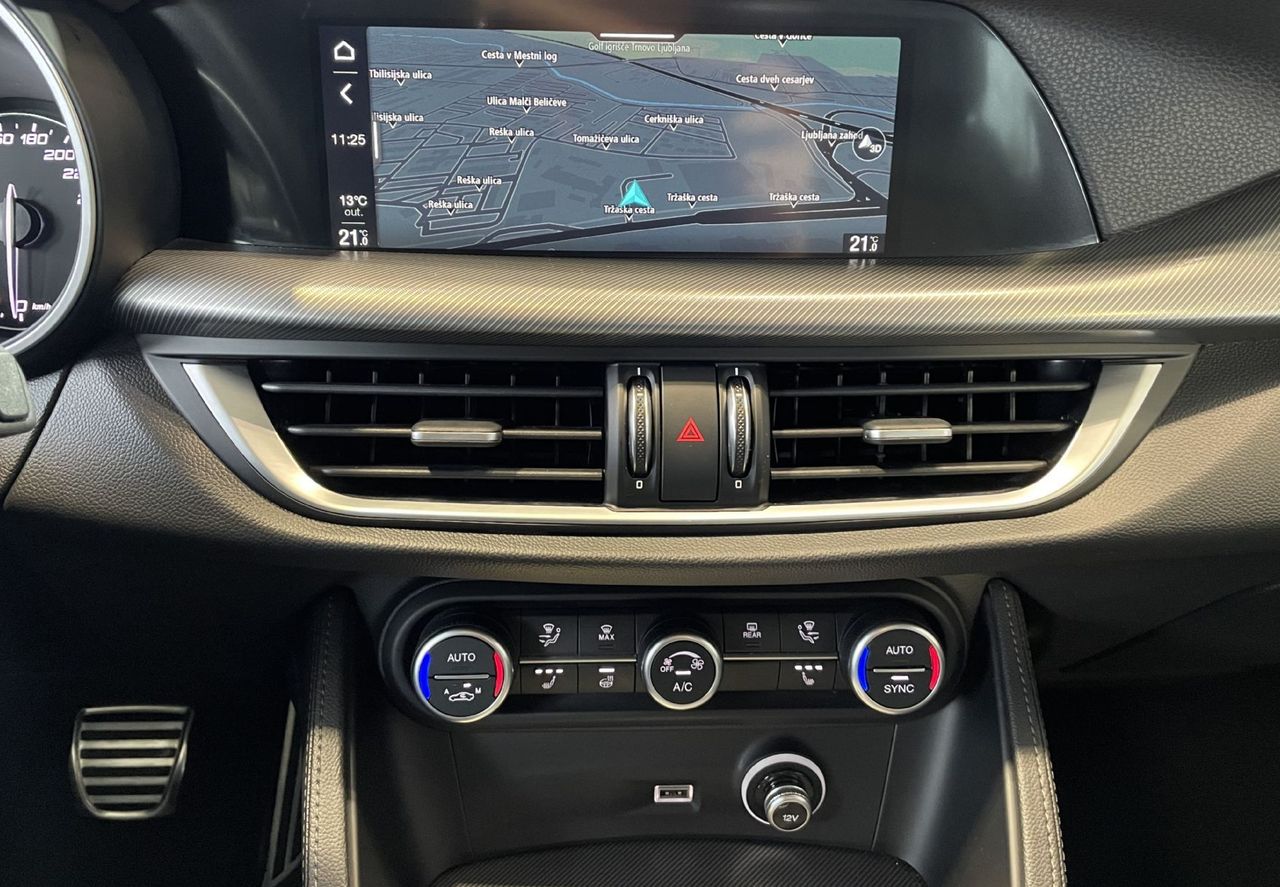 Zunanja slika - Alfa Romeo Stelvio - VELOCE-PANORAMA-KEYLESS-NAVI-USNJE-MEMORY-LED-ACC - 15