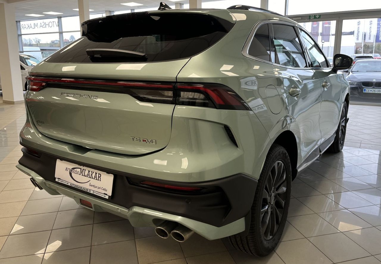Zunanja slika - Forthing Forthing T5 EVO - T5 Evo 1.5 T-GDI LUXURY - NA ZALOGI - my 2025 - - 6