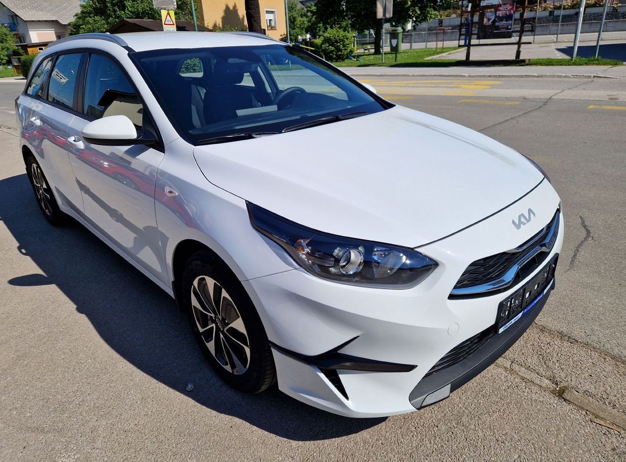 Zunanja slika - KIA Ceed - SW 1.5 T-GDi LX Champion + - 5