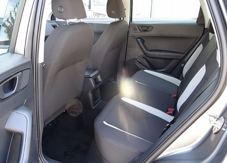 Zunanja slika - Seat Ateca - 1.0 TSI 85 KW HOLA -NA ZALOGI - - 10