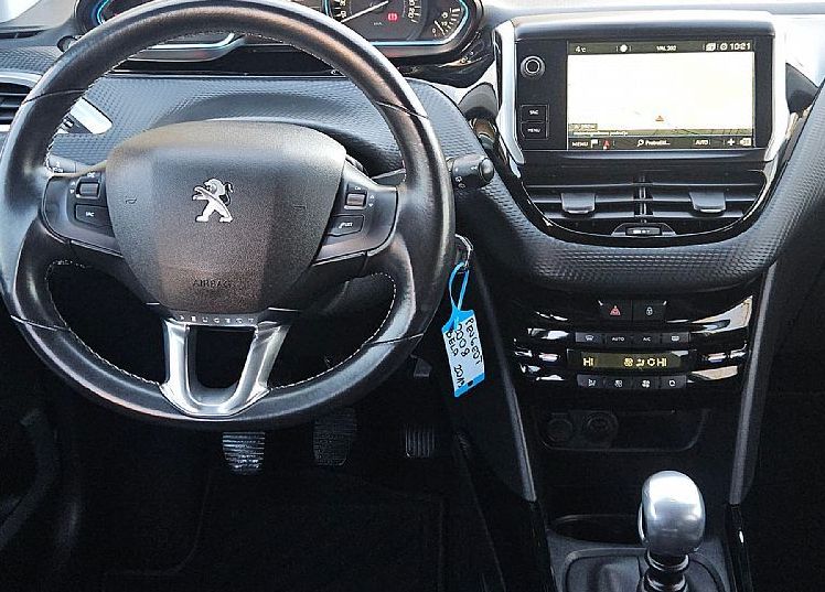 Zunanja slika - Peugeot 2008 - 1.2  ALLURE 131ks °1.LASTNIK° °OPRAVLJEN SERVIS° - 10