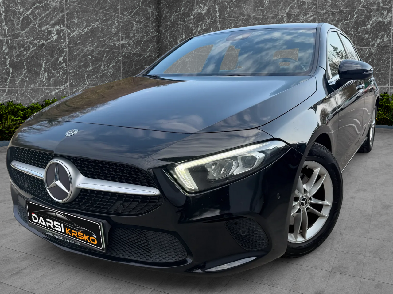 Zunanja slika - Mercedes-Benz A-Razred - 180d LED AUT. WIDESCREEN NAVI KAMERA ALU16 - 3