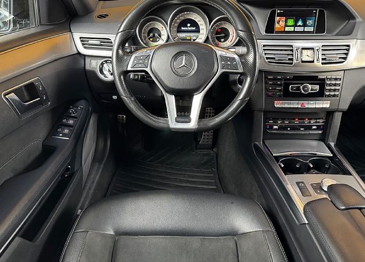 Zunanja slika - Mercedes-Benz E-Razred - E 220CDI AMG LINE-PANO.-GRETJE-NAVI.-F1 - 13