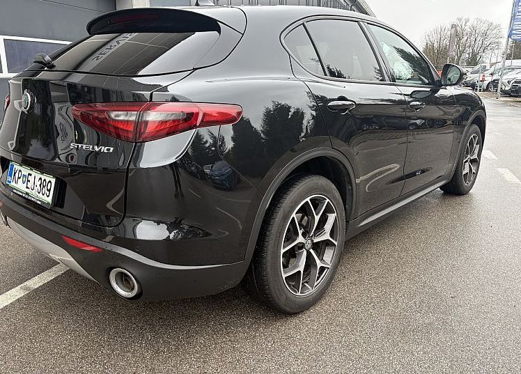 Zunanja slika - Alfa Romeo Stelvio - 2.2 Diesel 16v 210 AT8 Q4 Business - 2