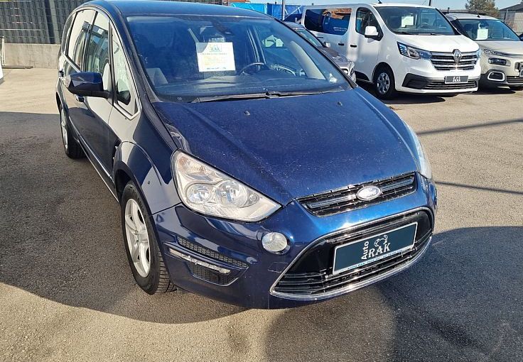 Zunanja slika - Ford S-MAX - 2.0 TDCi 140KM DPF Powershift Titanium - 3