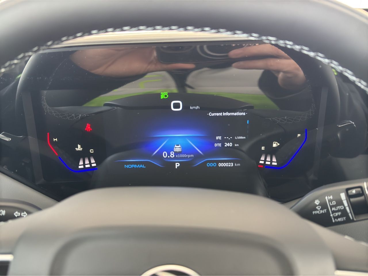 Zunanja slika - Dongfeng Huge - 1.5T EXECUTIVE + 360 + KAMERA + RADAR + PANO +ADAS - 14