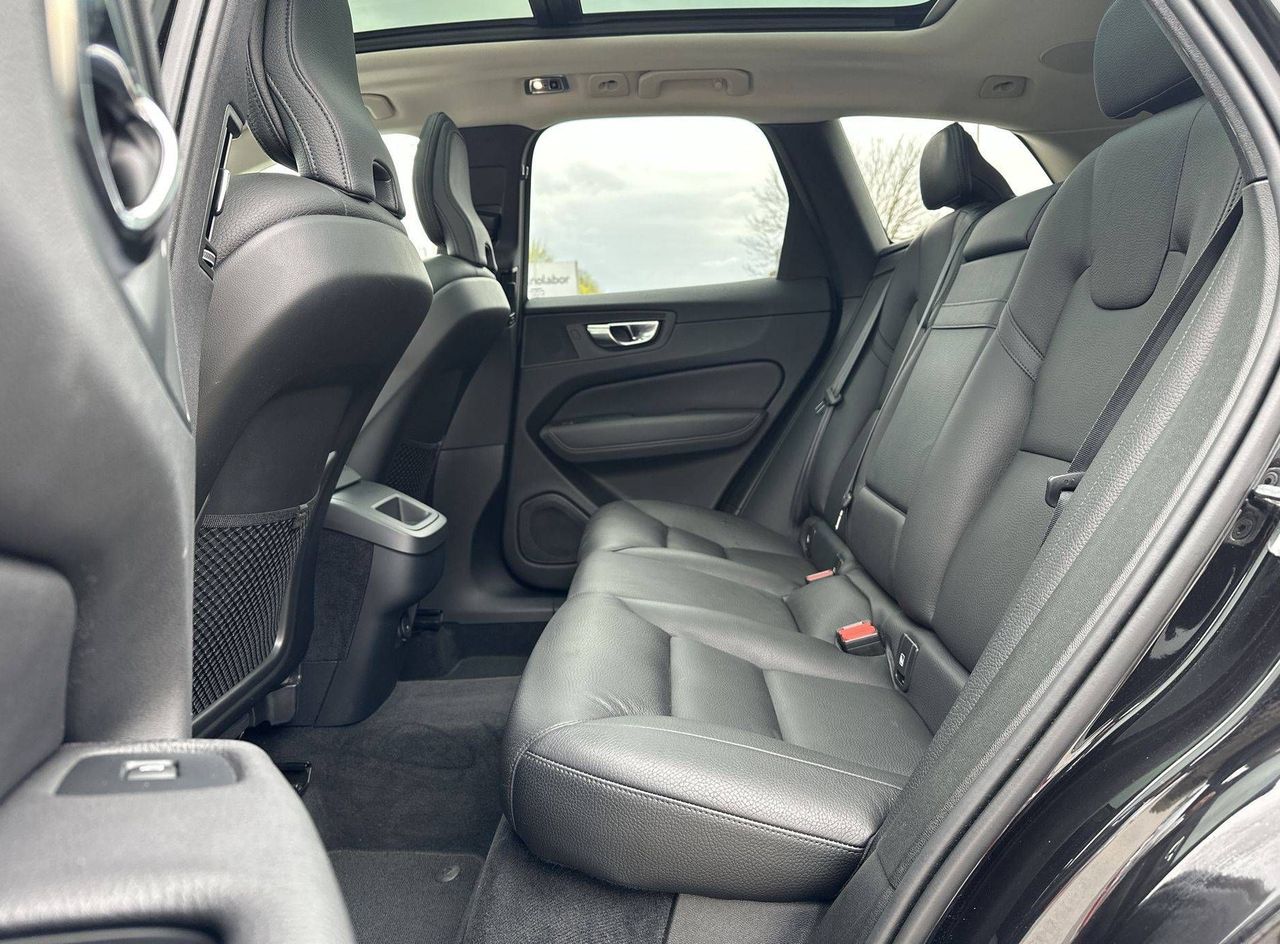 Zunanja slika - Volvo XC60 - B4D AWD AUT Momentum Pro - 11