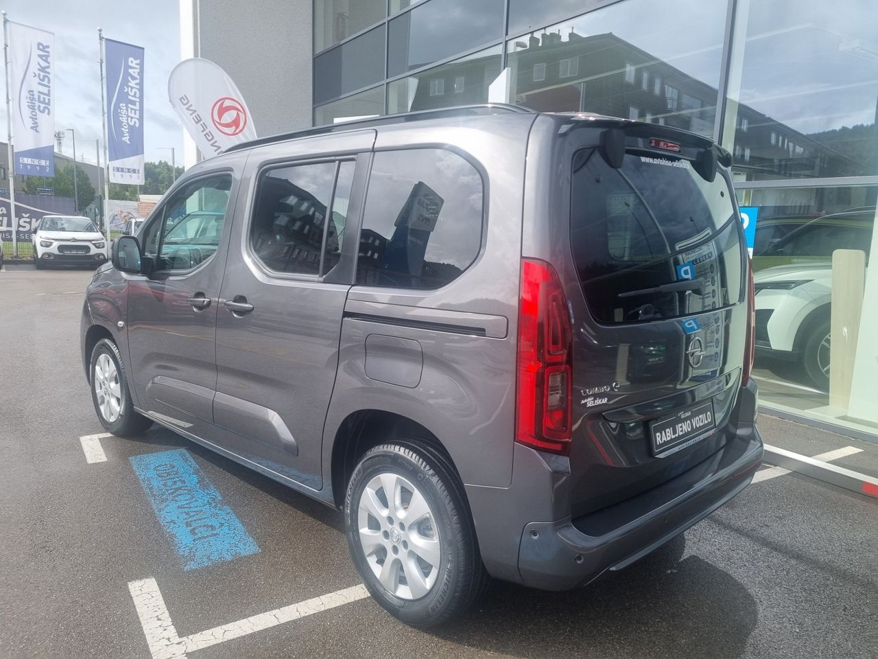 Zunanja slika - Opel Combo - LIFE EV 100KW - 3.000€ SUBVENCIJE - VOZILO JE NOVO - 15