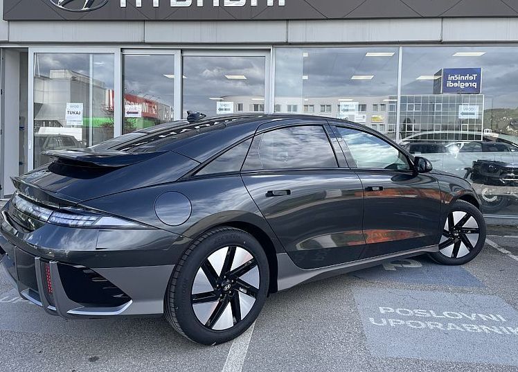 Zunanja slika - Hyundai Ioniq 6 - BEV 77KWH PREMIUM + WINTER. EL. KLJUKE - 3