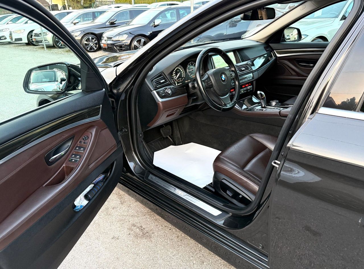 Zunanja slika - BMW Serija 5 - Touring: 520d xDrive AUT. LuxuryLiNE LED XENON USNJE ALU - 15