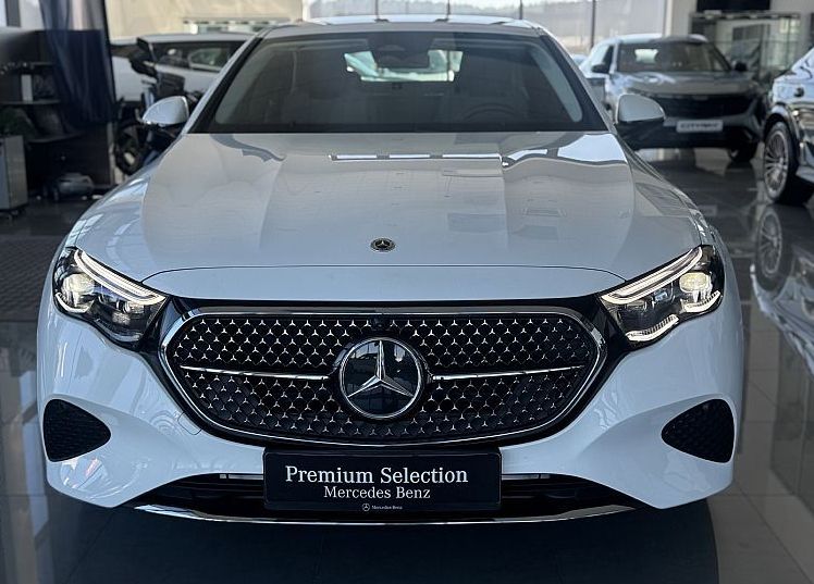 Zunanja slika - Mercedes-Benz E-Razred - 220d-AUT-MULTIBEAM-DISTRONIC-NAVI-MEMORY-PREMIUM - 2