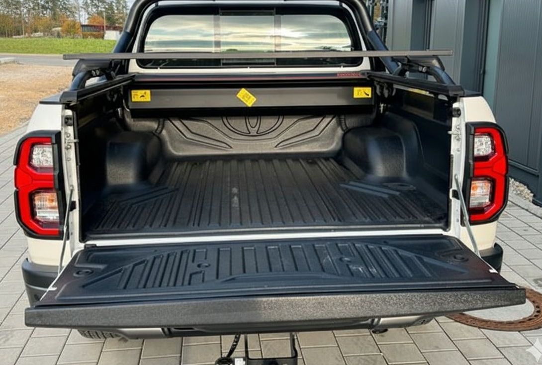 Zunanja slika - Toyota Hilux - V6 4.0 + dod.oprema - 3