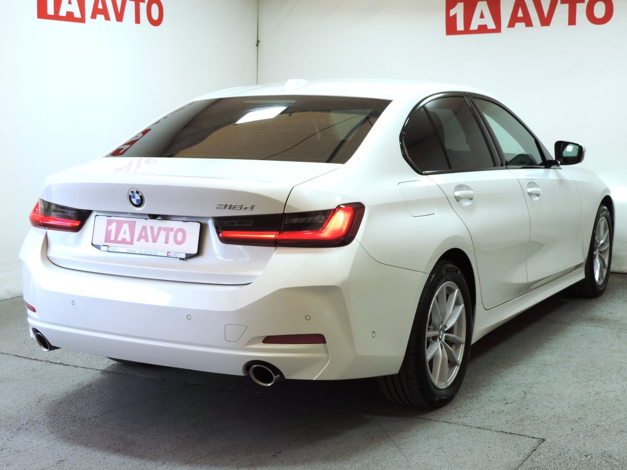 Zunanja slika - BMW Serija 3 - 316d Avt. KAMERA-LED-USNJE-NOVI MODEL.. - 5