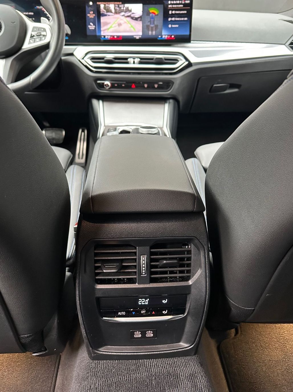 Zunanja slika - BMW Serija 3 - Touring: 330i  AT  MSPORT - 10