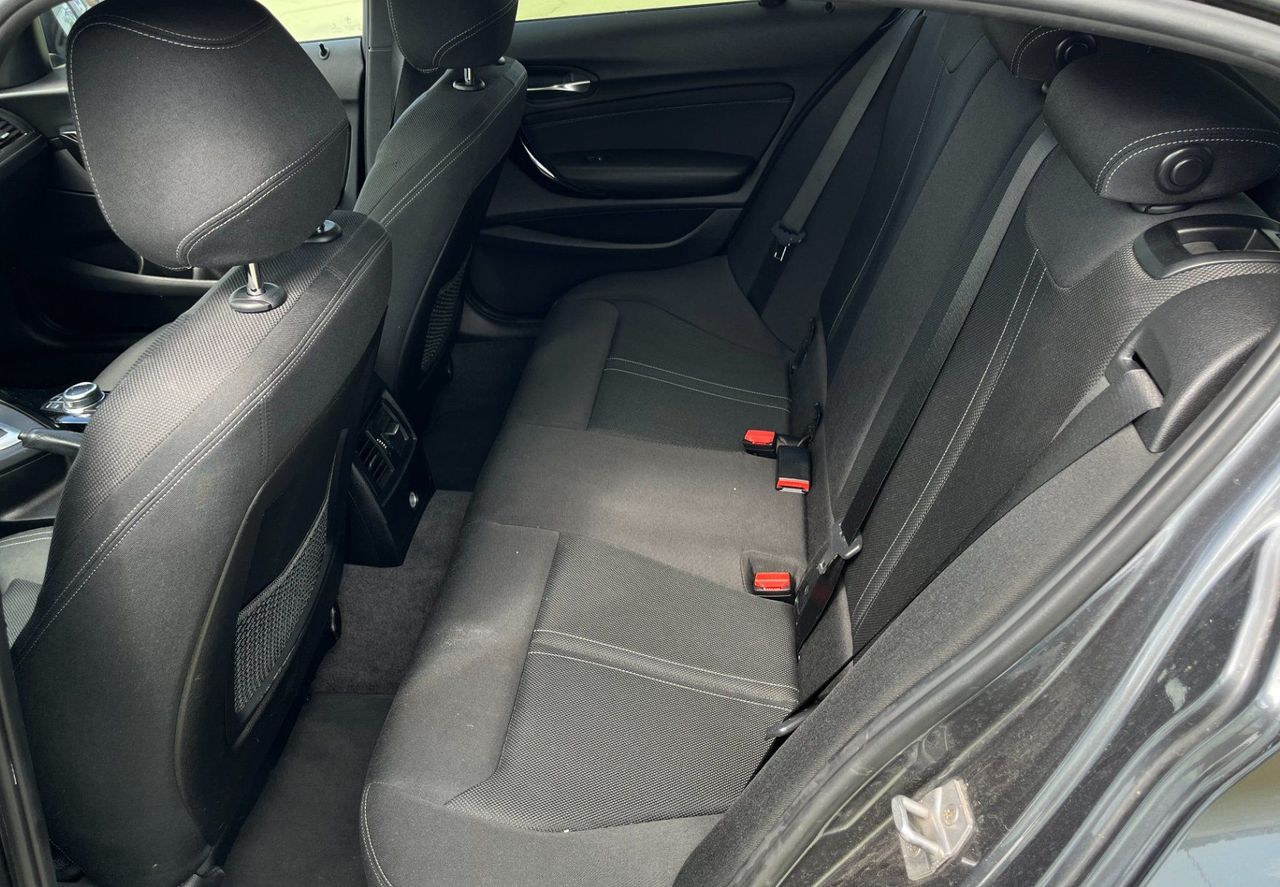 Zunanja slika - BMW Serija 1 - : 116d Sport Line AVT. LED. PANO. 2X PDC. TEMPOM. - 10