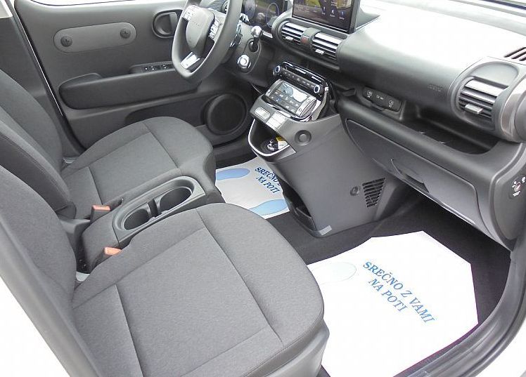 Zunanja slika - Hyundai Inster - 42 kWh Trend- minus 7.200 EUR SUBVENCIJE - 12