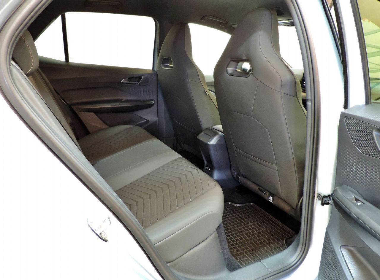 Zunanja slika - Cupra Born - Boost 170 Kw  ACC-LED-KAMERE 360-MRTVI KOT - 12