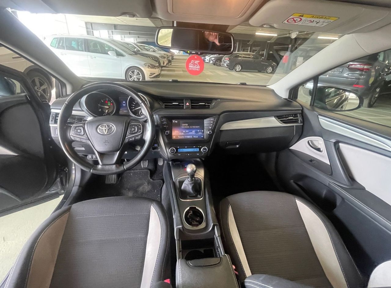 Zunanja slika - Toyota Avensis - 2.0 D-4D Luna XSENON.NAVI.2XPDC. - 13