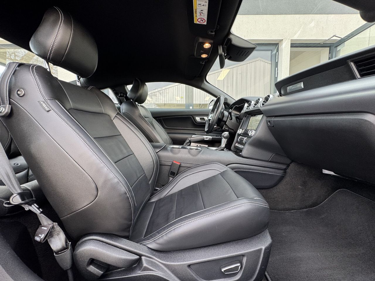 Zunanja slika - Ford Mustang - 2.3 EcoBoost 290KM AVT A10 SLO AKTIVNI TEMP. NAVI - 11