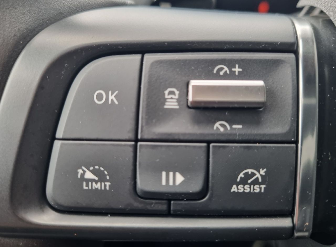 Zunanja slika - Citroën C5 - X Shine 1.2L PureTech 130 AVTOMATIK - SAMO 17.600KM - 13