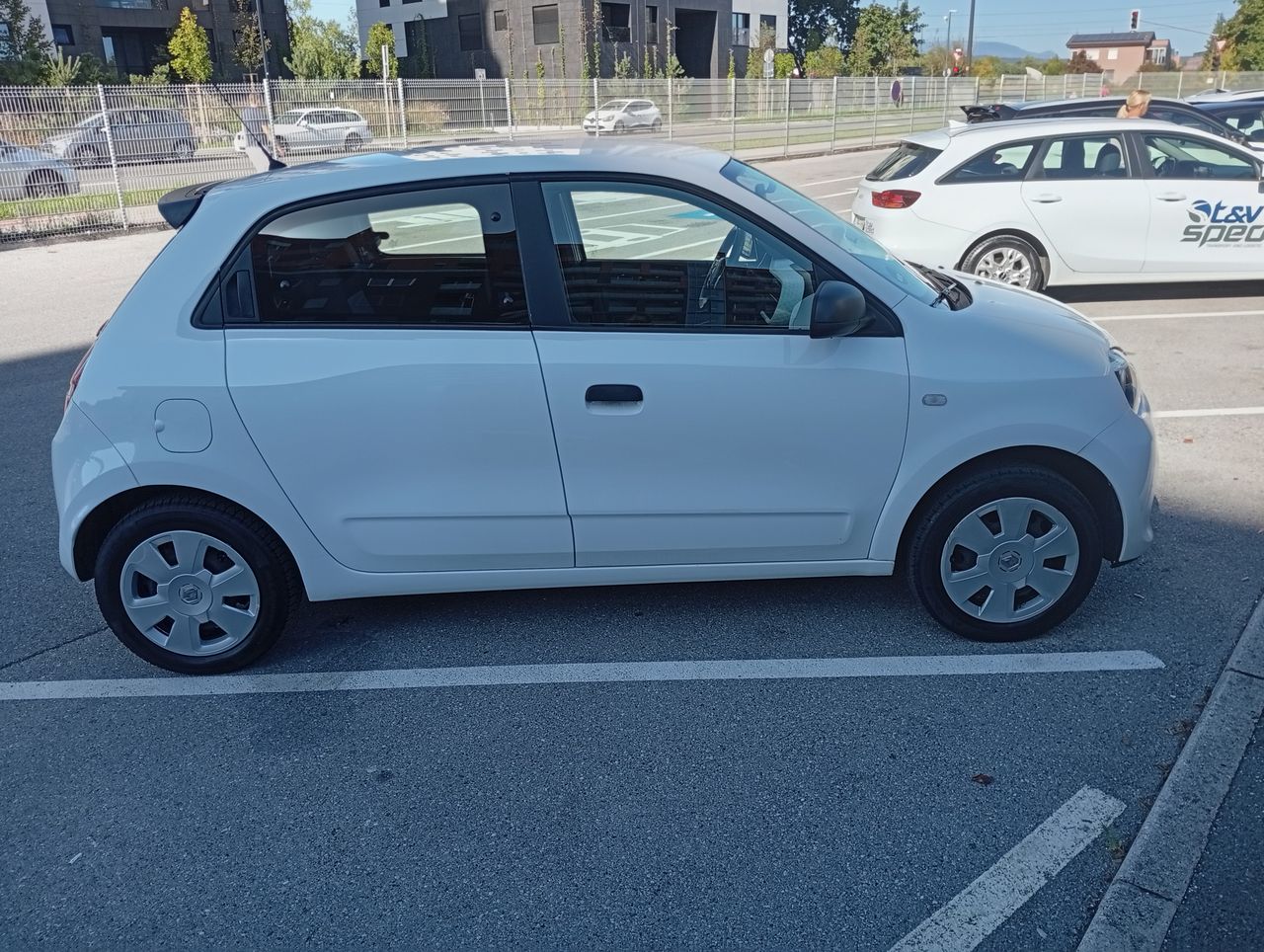 Zunanja slika - Renault Twingo - SCe 70 Authentique - 3