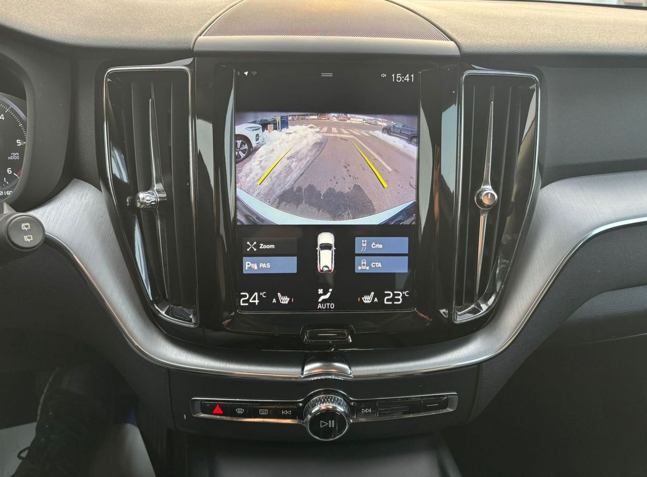 Zunanja slika - Volvo XC60 - D4 AWD AUT Momentum PILOT-KAMERA-MRTVI.KOT-KEYLESS - 17